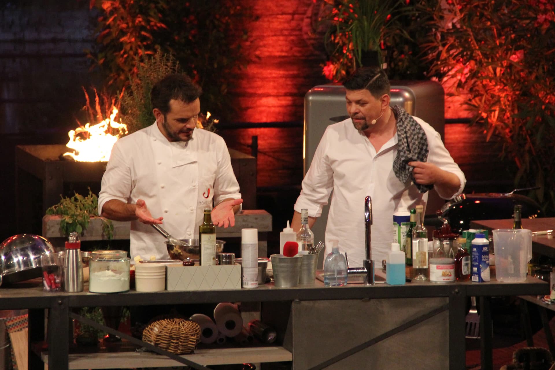 Steffen Henssler bei Grill den Profi — TV-Koch und Gastro-Unternehmer aus Hamburg