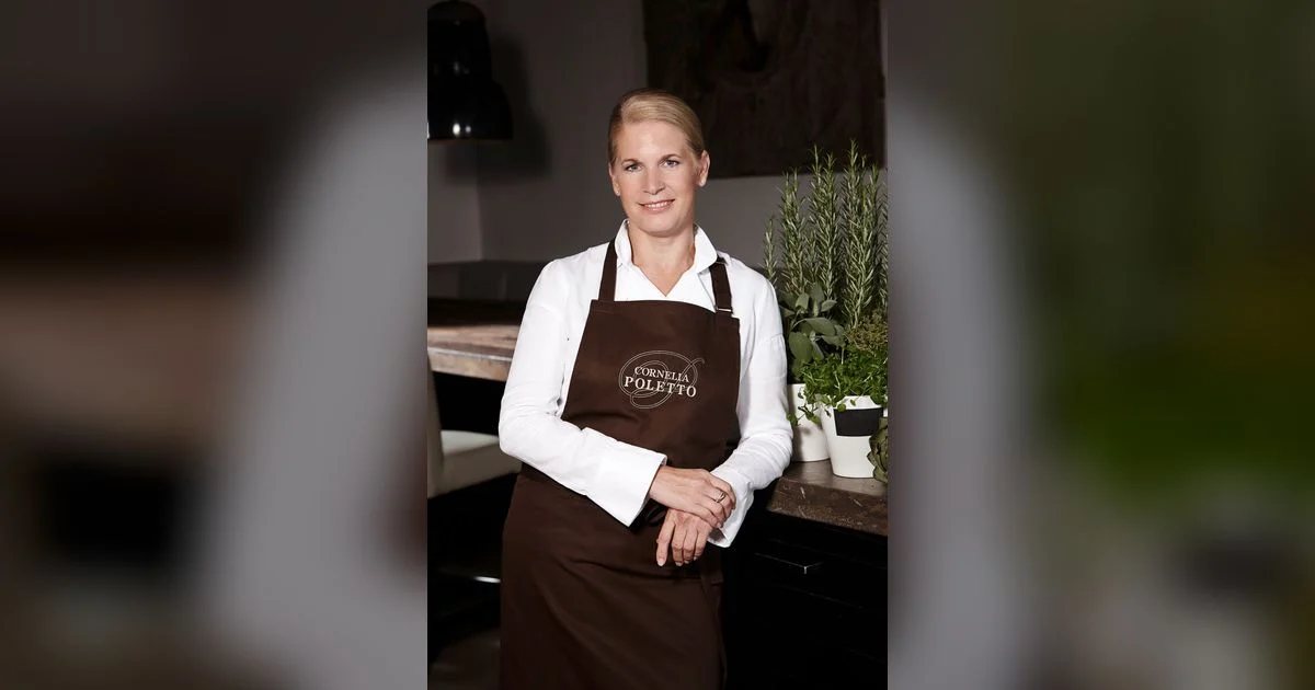 Spitzenköchin Cornelia Poletto in ihrer Küche