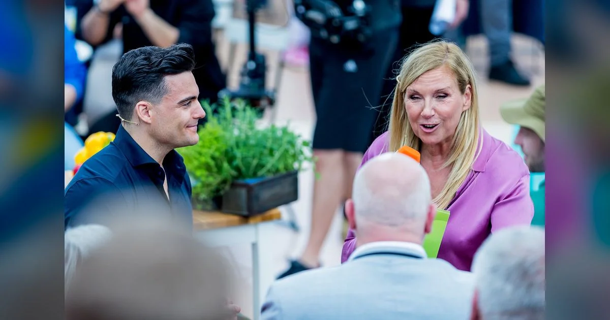Koch und Food-Creator beim TV-Auftritt auf der ZDF-Fernsehgartenbühne