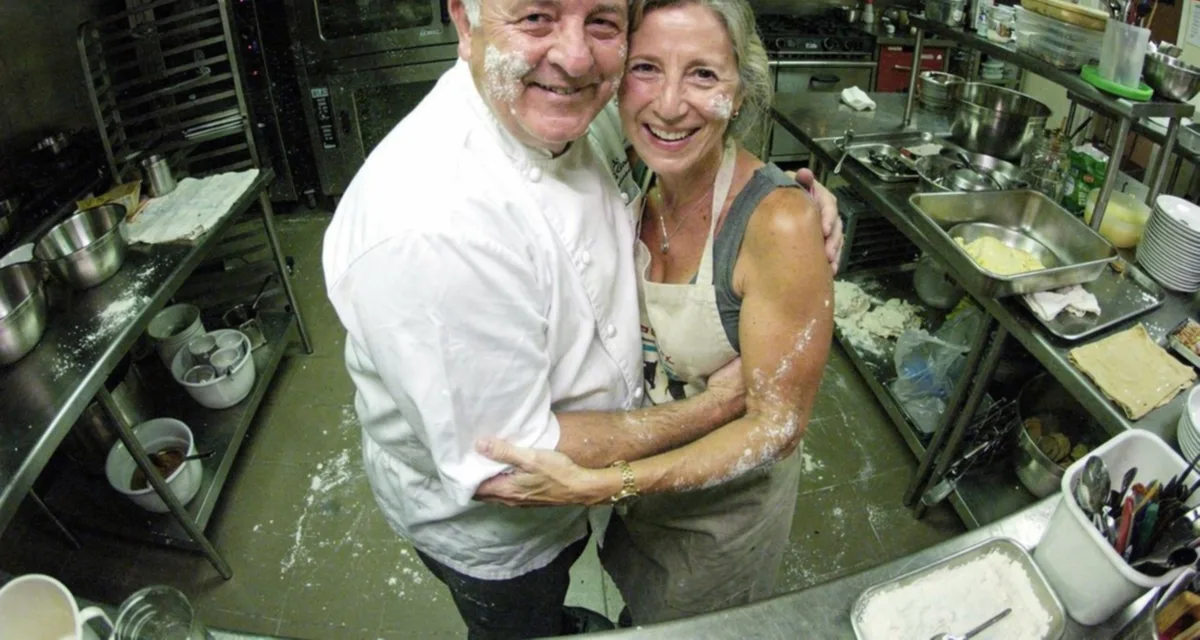 Tobias und Lea: Wenn der Kuechenchef die Patissiere am Mittag trifft